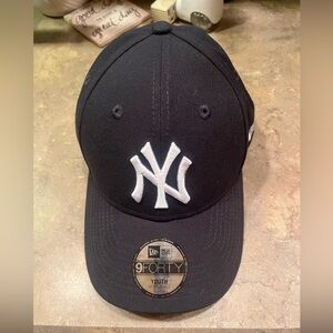 New Era - New York Yankee baseball hat . Worn once - zoom in on pics.